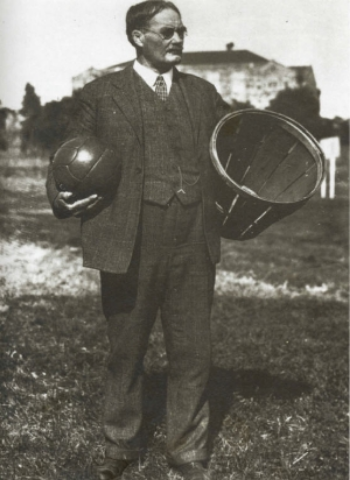 Dr. Naismith would be amazed at what he created. Photo by By Unknown - via  WikiMedia Commons