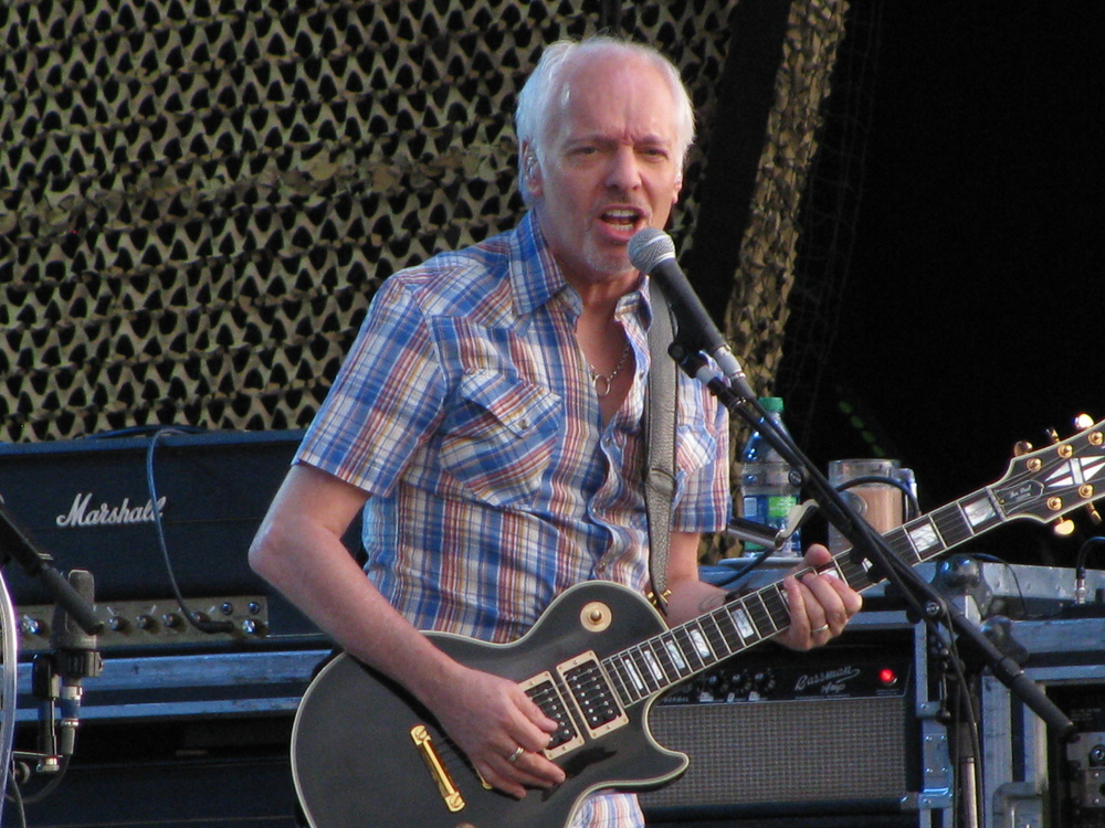 Do you recognize him without the golden, flowing locks? Frampton  still has it . Photo By ceedub13 via  Wikimedia Commons