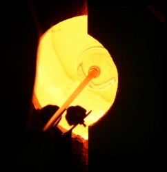 Looking into the kiln is a little like looking into the sun. Photo Credit: Steve Howen.
